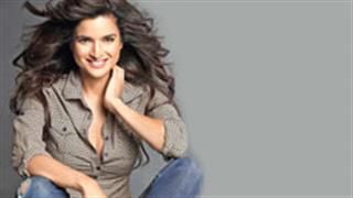 I play very 'rough' Holi: Sushma Reddy