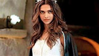 Deepika Padukone gets rave reviews for 'Tamasha'