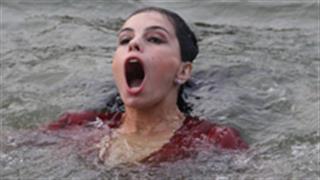 When This Hollywood Actress Was Saved From Drowning in The Ganges