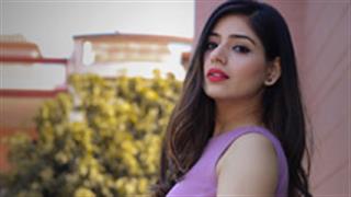 Tania's sun kissed picture will make you fall in love with her