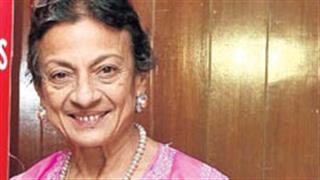 Tanuja and Anjoo Mahendroo spotted smoking