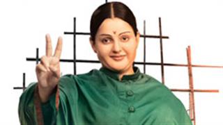 जयललिता की बायोपिक 'थालाइवी' से कंगना का फर्स्ट लुक जारी!