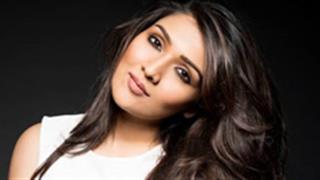 Tina Ahuja is excited about working with Dharmendra in her first Bollywood Film