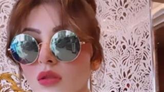 Urvashi Rautela looks pizzazz and elegant as she shows obligation towards netizens as she hits 30 MILLION followers on Instagram!