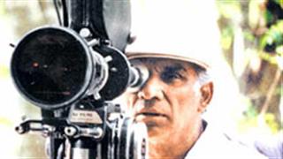 B-Town misses Yash Chopra's 'warmth' on his birth anniversary