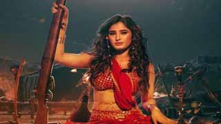 Brace Yourself as Rasha Thadani Sets the Stage on Fire with Her Moves in Uyi Amma from Azaad!
