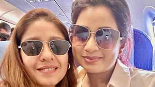 Shreya Ghoshal and Sunidhi Chauhan Share Selfie, Spark Social Media Frenzy!