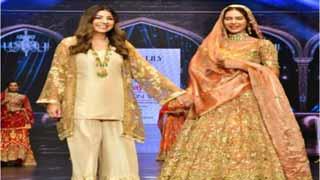 Sonam Bajwa Radiates Elegance as She Embodies the 'Royal Punjabi Bride' on the Runway!