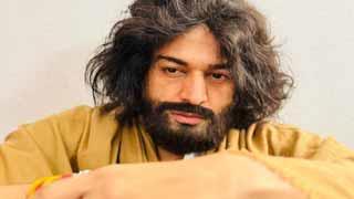 लोकप्रिय शो 'अनुपमा' में अनुज के लिए गौरव खन्ना ने किया चौंकाने वाला ट्रांसफॉर्मेशन!