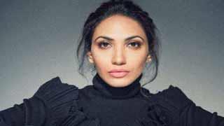Prerna Arora Turns Heads As She Opens The Show For A Fashion Event!