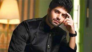 Hitesh Bhardwaj steps into the shadows: Ayaan's silent struggle unfolds in Aami Dakini!