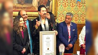 Kumar Sanu Honored by House of Parliament UK and Receives Lifetime Achievement Award from World Book of Records!