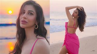 पिंक कलर सेक्सी आउटफिट में सोफी चौधरी के कामुक लुक ने फैन्स को किया उत्तेजित!