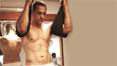 Quirky: Aamir Khan is obsessed with his looks!