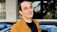 Want to take small but substantial parts for comeback: Akshaye Khanna