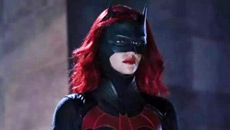 ‘Batwoman’ Showrunner: ‘We’ll Never Erase’ Kate Kane, Have ‘No Interest’ in ‘Bury Your Gays’ Trope