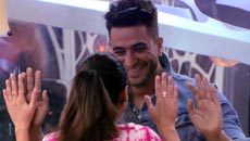 Bigg Boss 14, November 4 : Jasmin's rumoured boyfriend Aly Goni enters the house as a wild card entry!