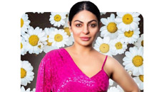 Neeru Bajwa's song 'Blink' sung by Nimrat Khaira is the best for folk dance in this wedding season!