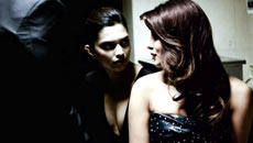 War of the Damsels: Priyanka beats Deepika!