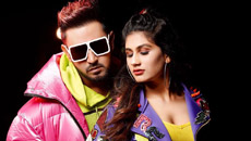 Get ready to groove as Gippy Grewal's peppy track 'Sone Di Dabbi' is here!