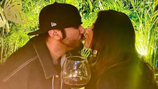 Honey Singh celebrates his 'First Kiss' success with his wife, in such a romantic way!