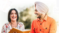 Rajvir Jawanda's romantic tune 'Kamla' is being loved by the fans!