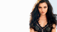 Kristina Akheeva, The Deol girl who is crazy about SRK