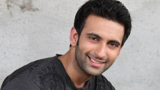 I love Arijit Singh's voice: Nandish Sandhu