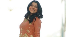 Nimrat Khaira grabs all the attention with her ethnic and beautify photoshoot!