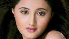 I'm waiting for my Mr. Special to surprise me with gifts on Valentine's Day : Rashmi Desai