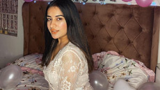 Sara Gurpal in a hot avatar on her 29th birthday; shares a set of pictures of the occasion!