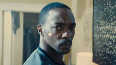 Brand new trailer for the incoming ‘Synchronic’ with Anthony Mackie and Jamie Dornan!