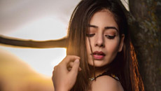 Tania's latest Instagram photo-spree is adorably hot!