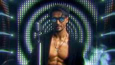 tiger-shroff-casanova