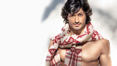 Each southern superstar has unique personality: Vidyut Jammwal