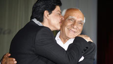 The man who taught India how to love is no more. Bollywood mourns!