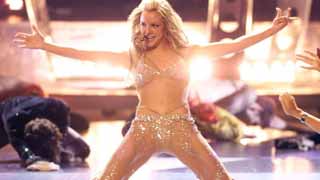 Britney Spears Lights Up Instagram with Captivating Dance Performance!