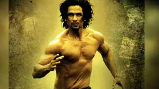 Shahid Kapoor Celebrates 15 Years of ‘Kaminey’; Fans Demand a Sequel!