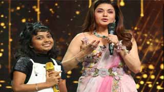 On Superstar Singer 3, Bhagyashree praises contestant Devansriya’s voice saying, ‘I think 'Maine Pyaar Kiya 2' should be made for your voice’!