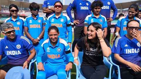 Kareena-Promise-Walk