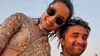 Shraddha Kapoor and Siddhanth Kapoor Share a Nostalgic 'Andaz Apna Apna' Moment!