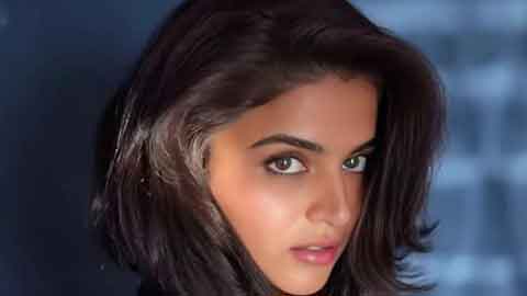"Petition To Cast Her In Dhoom 4": Netizens Want To See Wamiqa Gabbi In Action Next!