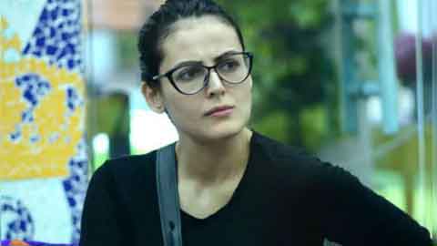 "Goodbye, My Second Home": Mandana Karimi Leaves India After 16 Years!