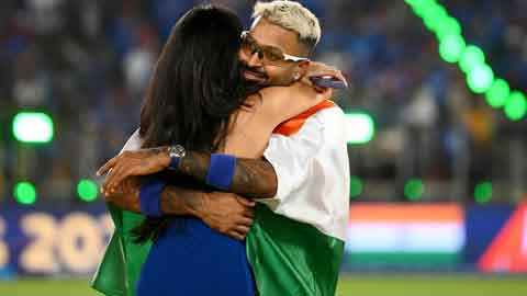 "Twinning in Blue on a Speedboat": Hardik Pandya And Mahieka Sharma Jet Off on a Romantic Coastal Getaway!