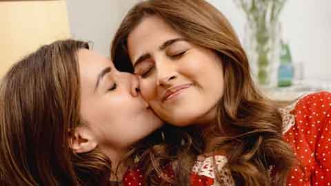"While Rakhi Fashion Committee Is in Session": Kriti Sanon Takes a Sly Dig at Trolls with Raksha Bandhan Celebration Post!