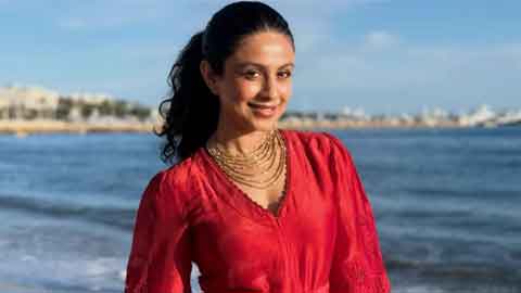 manasi-chumbak1