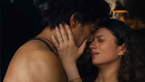 mohit-intimate-scenes1