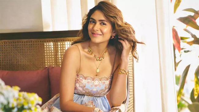 mrunal-thakur