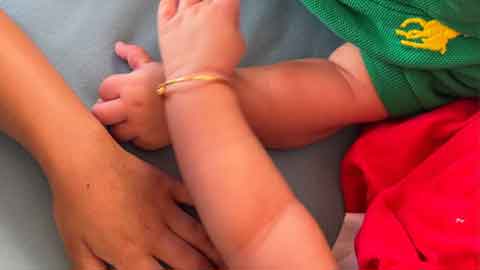 Ram Charan and Upasana Konidela Celebrate 14th Anniversary by Dropping the First Heartwarming Glimpse of Newborn Twins!