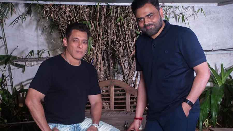 "Dil, Dimag, Jigar Se": Salman Khan Announces New Pan-India Actioner with Vamshi Paidipally!